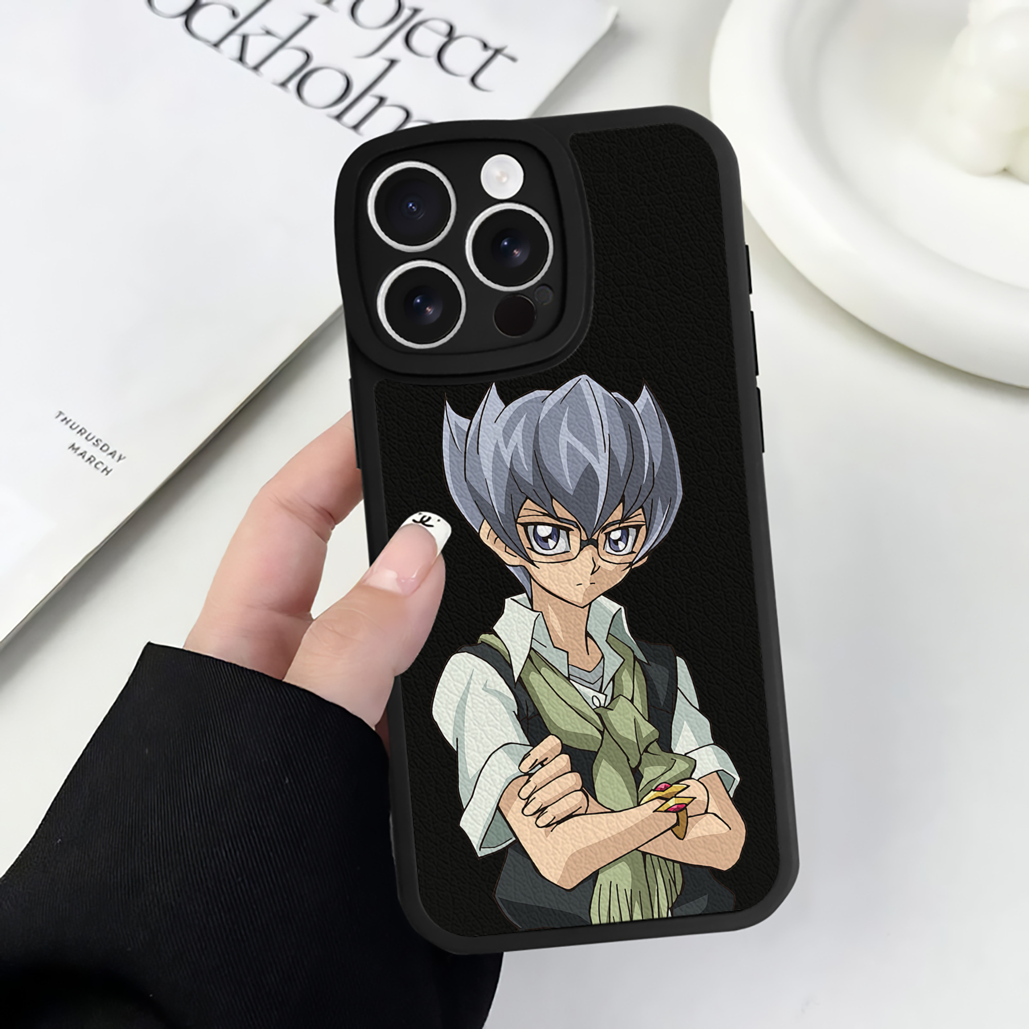 遊☆戯☆王 Yu-Gi-Oh! 【iPhone 16シリーズ対応】シリコンスマホケース（レザー調） 材質：シリコン